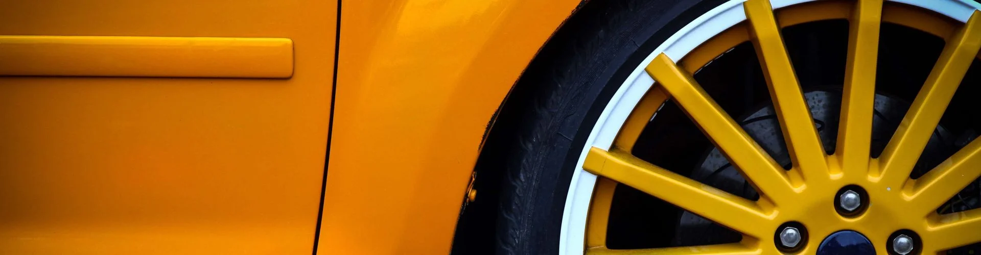 yellow_car_closeup_wheel_c_Fotolia-min.jpg